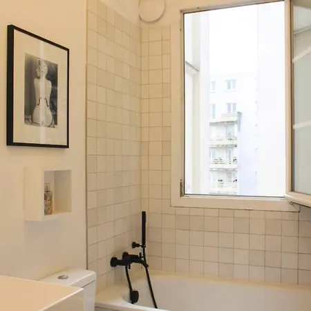 Charming 30m Near The Sacre-coeur Apartment *