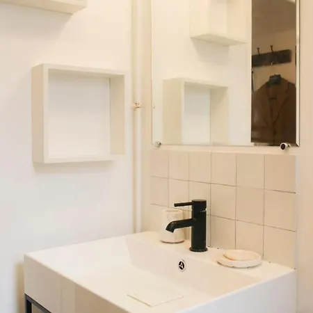 Charming 30m Near The Sacre-coeur Apartment